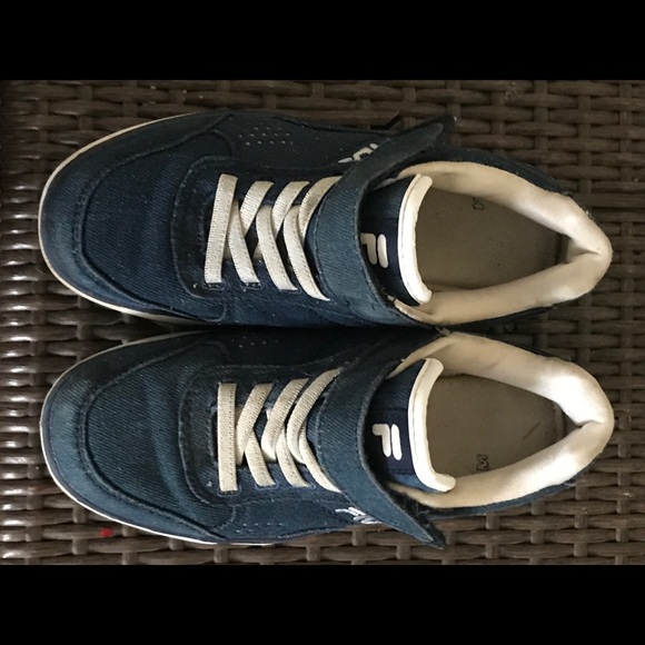 Kids FILA SNEAKERS - Picture 2 of 7